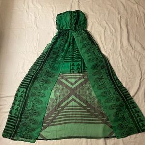 Black and green strapless dress